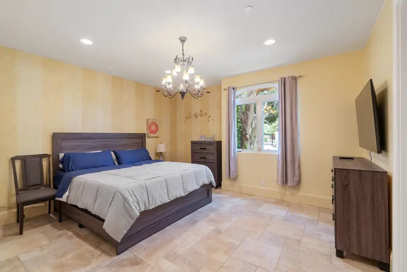 Client bedroom